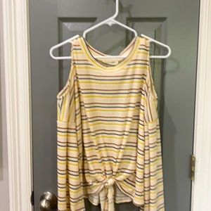 Open shoulder bell sleeves ties in front